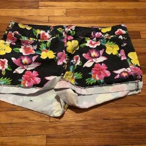 Jean shorts, Lei brand 17 juniors